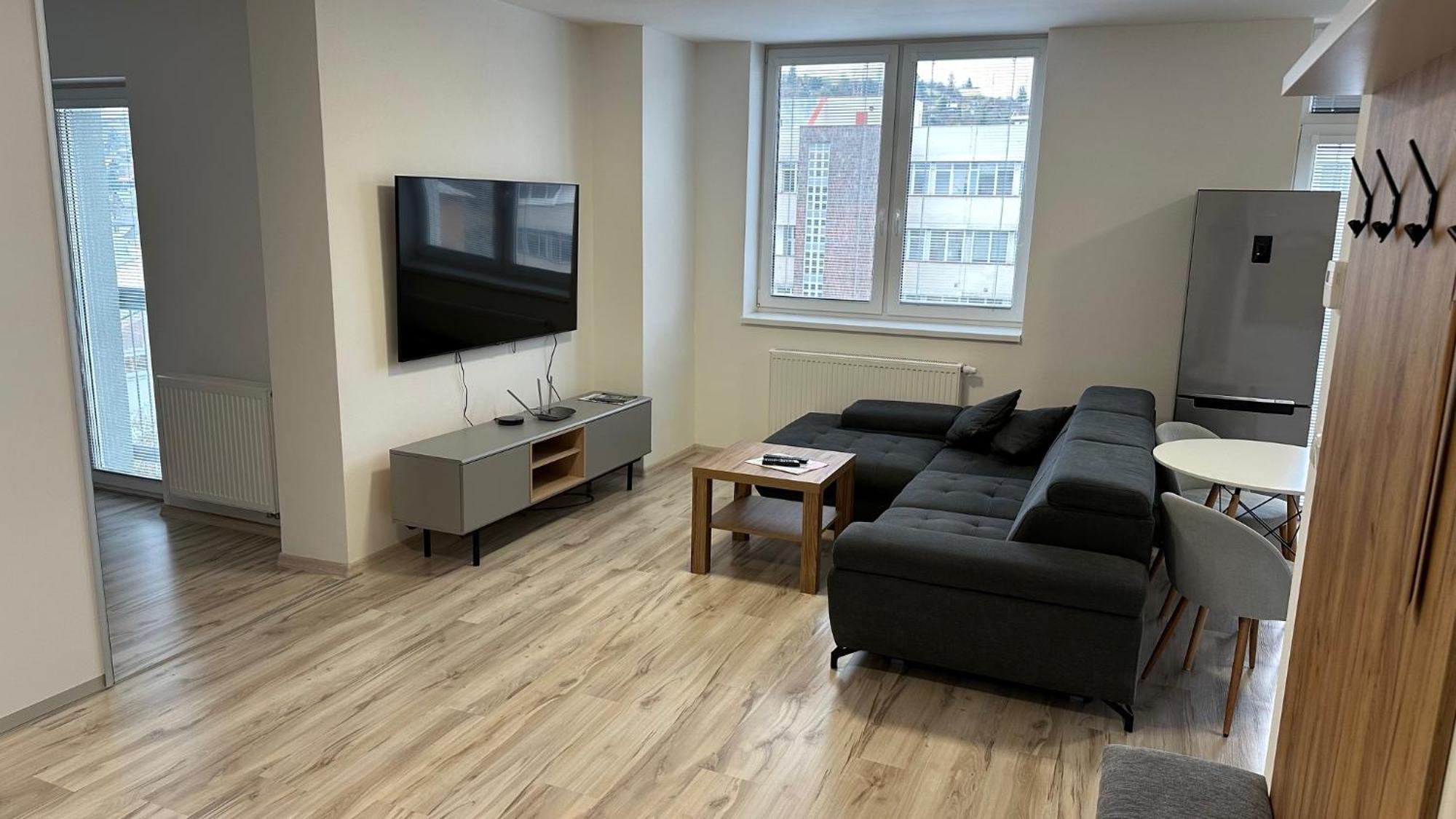 2 Room Apartment With Balcony Liptovský Mikuláš Exteriör bild