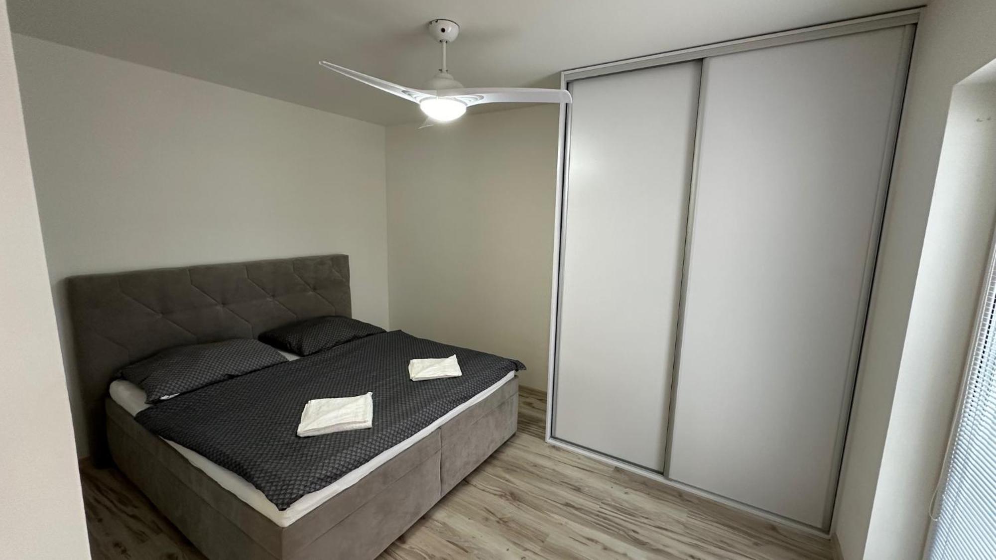 2 Room Apartment With Balcony Liptovský Mikuláš Exteriör bild